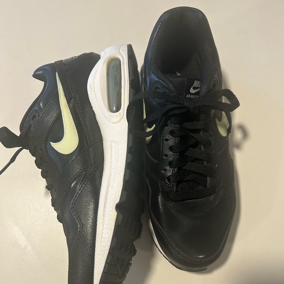 “Send Ur Price?” WORN ONCE…”NIKE AIR MAX” Black & Cream Sneakers…*NO BOX* 👟 - Picture 3 of 5